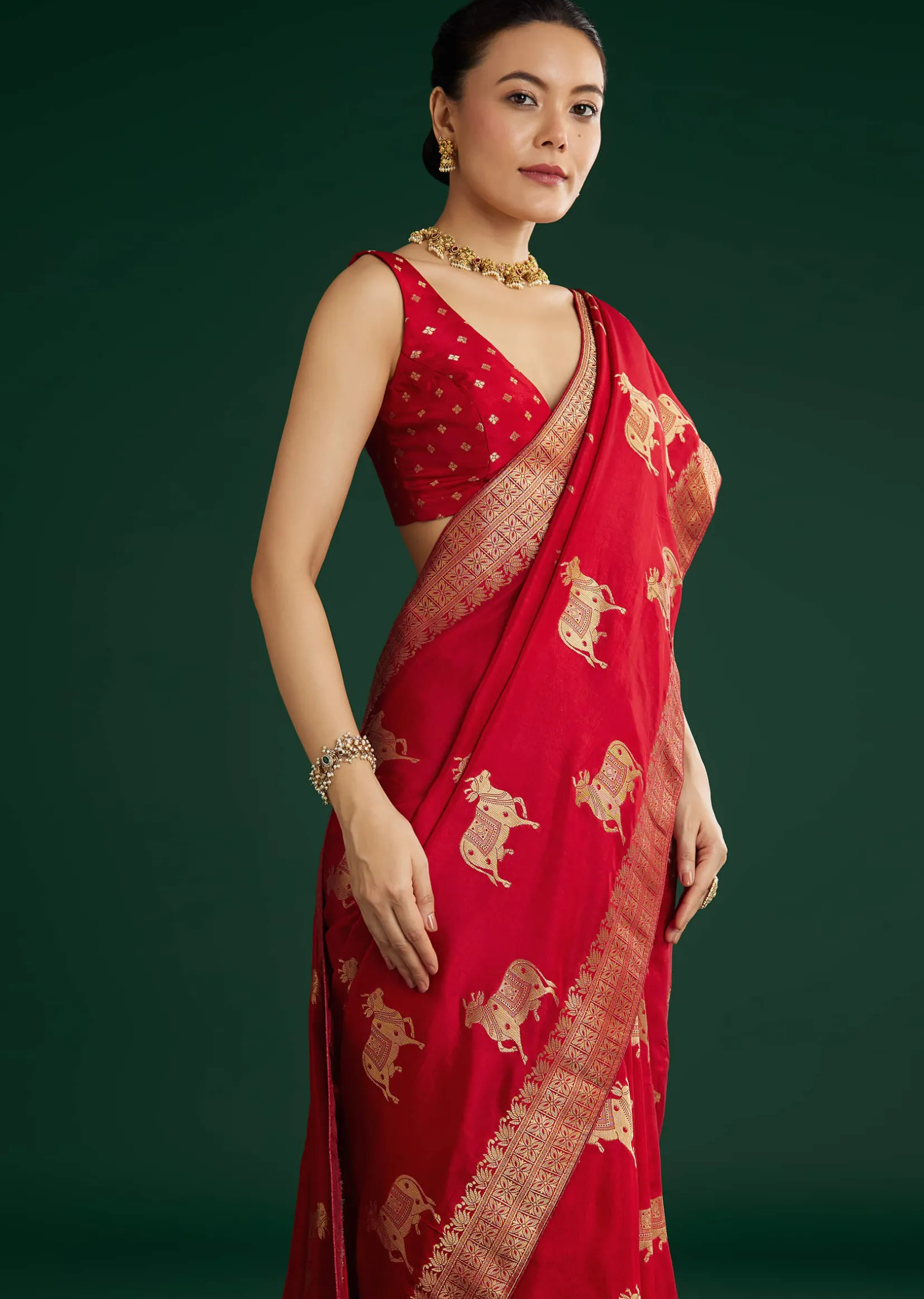 Maroon Dola Silk Saree With Zari Woven Border
