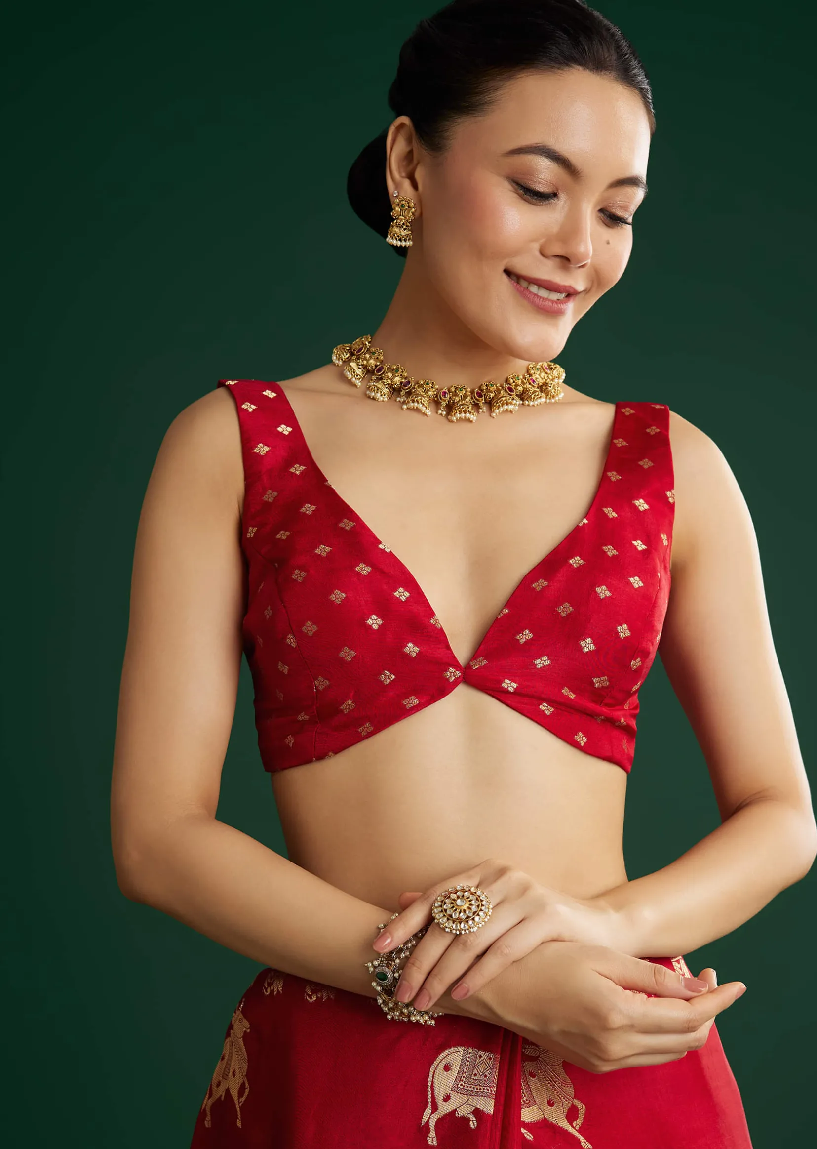 Maroon Dola Silk Saree With Zari Woven Border