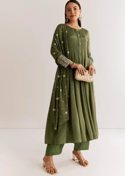 Mehendi Green Chinon Kurta Set With Zardosi And Butti Work
