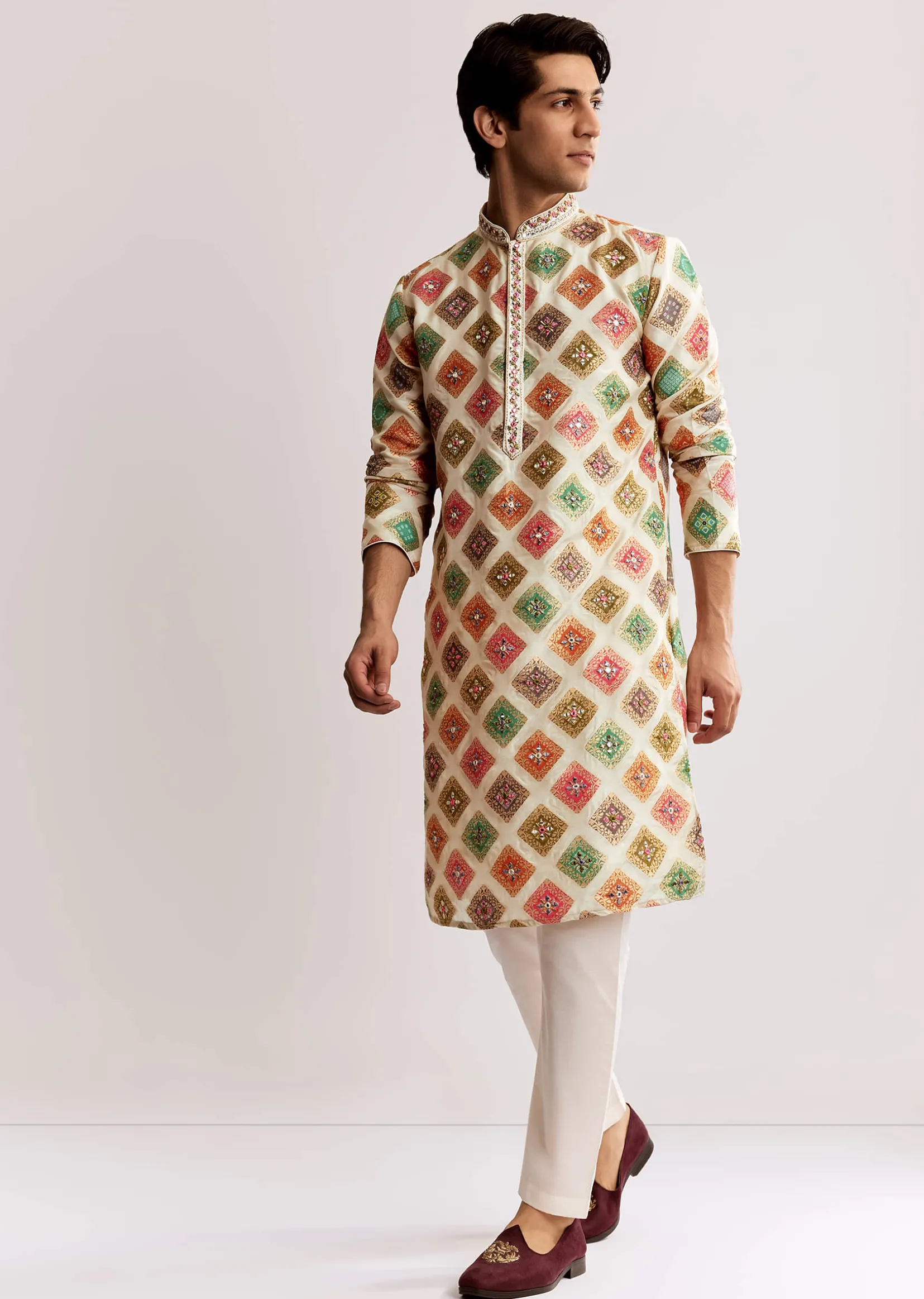 Multi Silk Kurta Set With Geometric Print