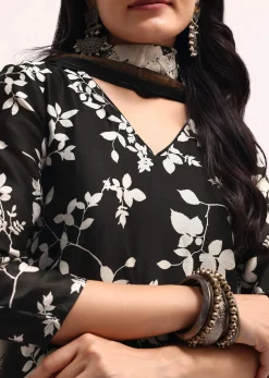 Off White And Black Printed Chanderi Kurta Set With Dupatta