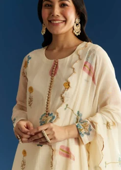 Off White Block Print Kurta And Dupatta Set In Mull Chanderi