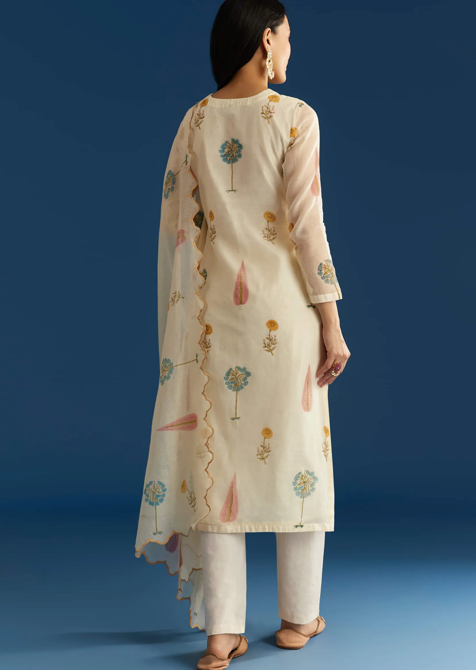 Off White Block Print Kurta And Dupatta Set In Mull Chanderi