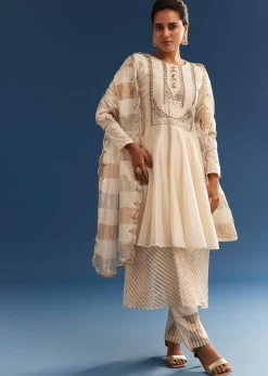 Off White Chanderi Layered Kurta Set With Banarasi Tissue Dupatta