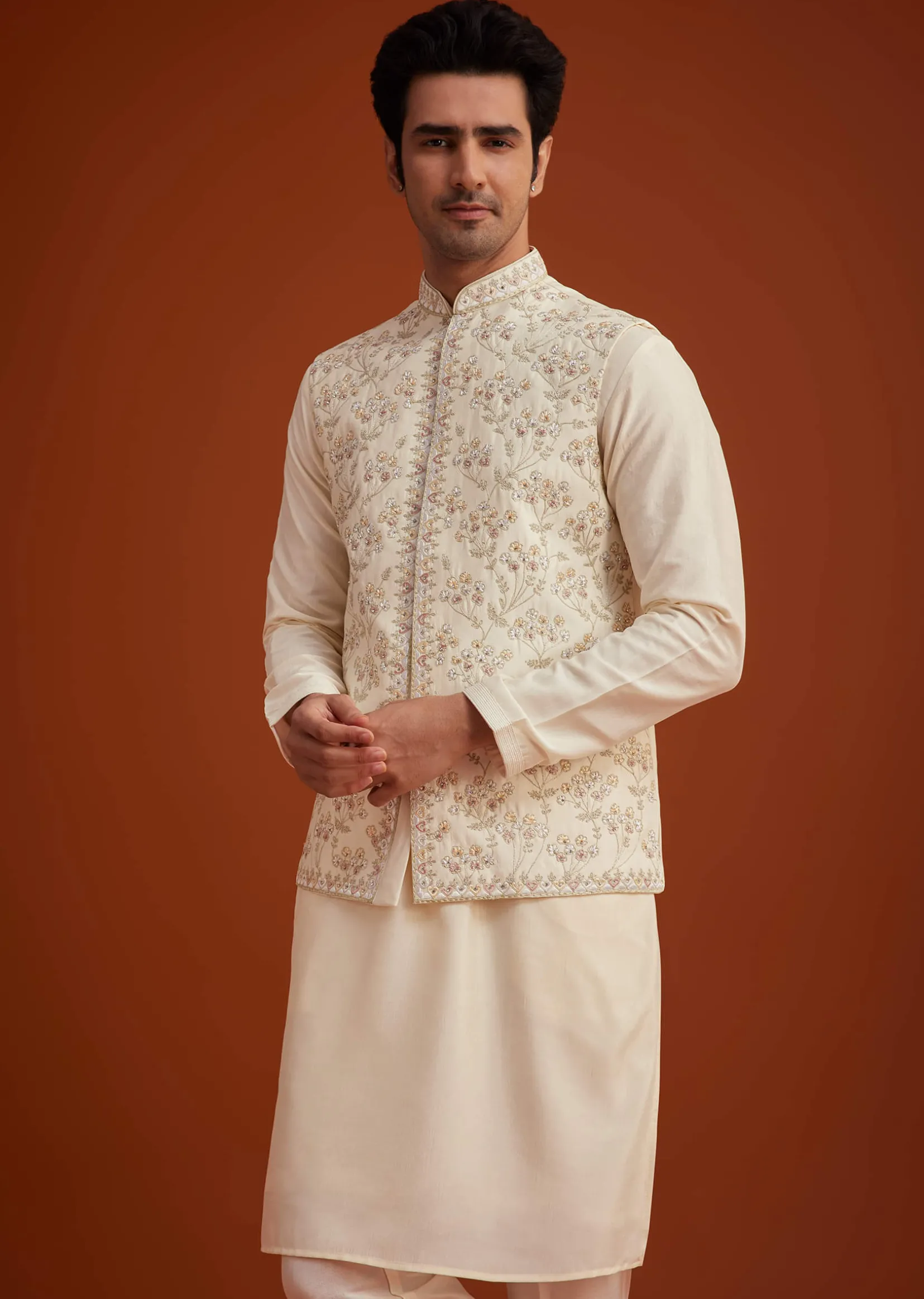 Off White Cotton Silk Jacket Set With Floral Zari Work