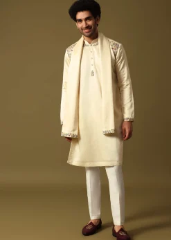 Off White Kurta Pant Set With Dupatta In Resham Work