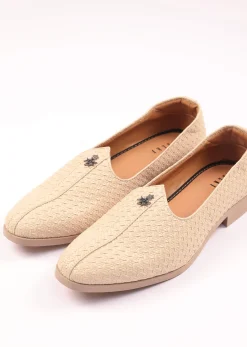 Off White Self Work Textured Juttis
