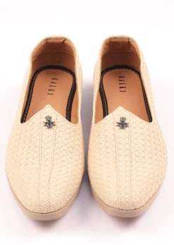 Off White Self Work Textured Juttis