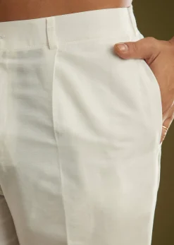 Off White Silk Kurta Set With Embroidered Yoke