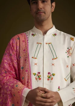 Off White Silk Thread Embroidered Kurta Set With Bandhani Dupatta