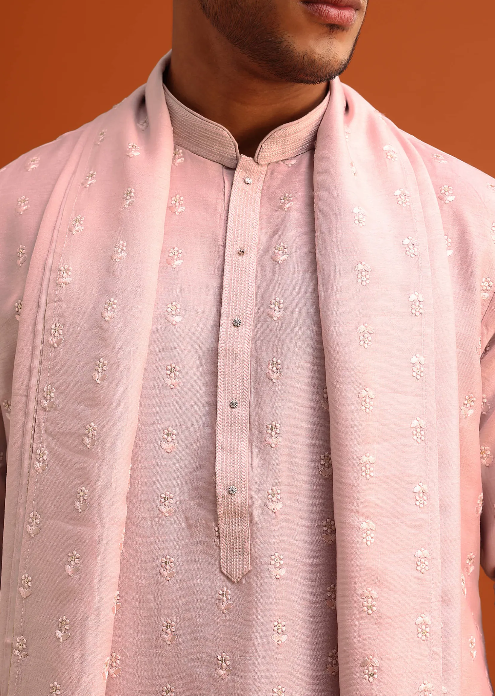 Onion Pink Ombre Kurta Set In Raw Silk With Butti Work