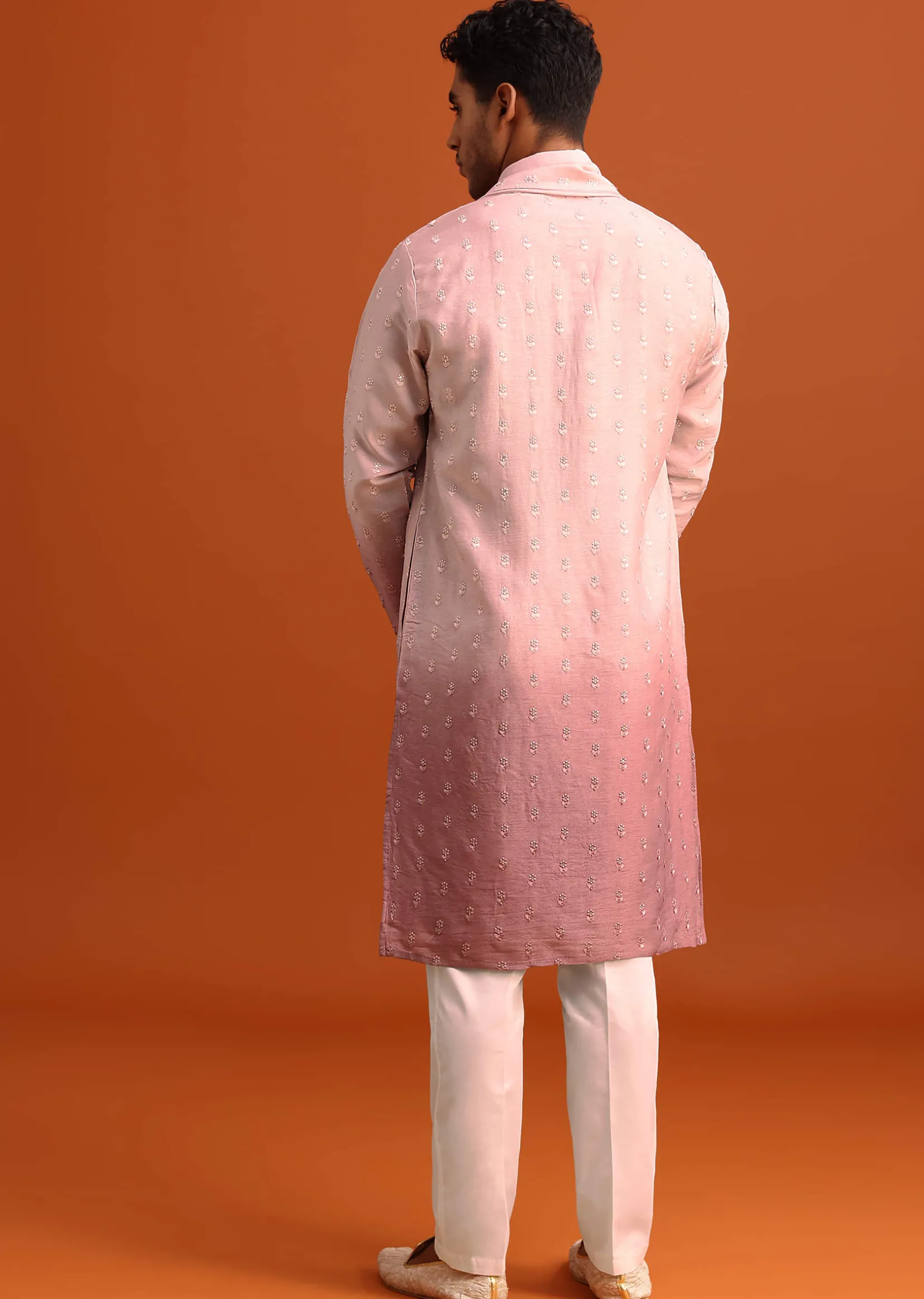 Onion Pink Ombre Kurta Set In Raw Silk With Butti Work