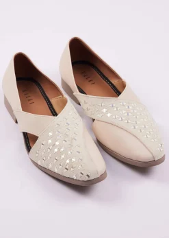 Peach Raw Silk Mirror Work Juttis