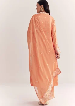 Peach Silk Threadwork Kurta Set With Organza Dupatta