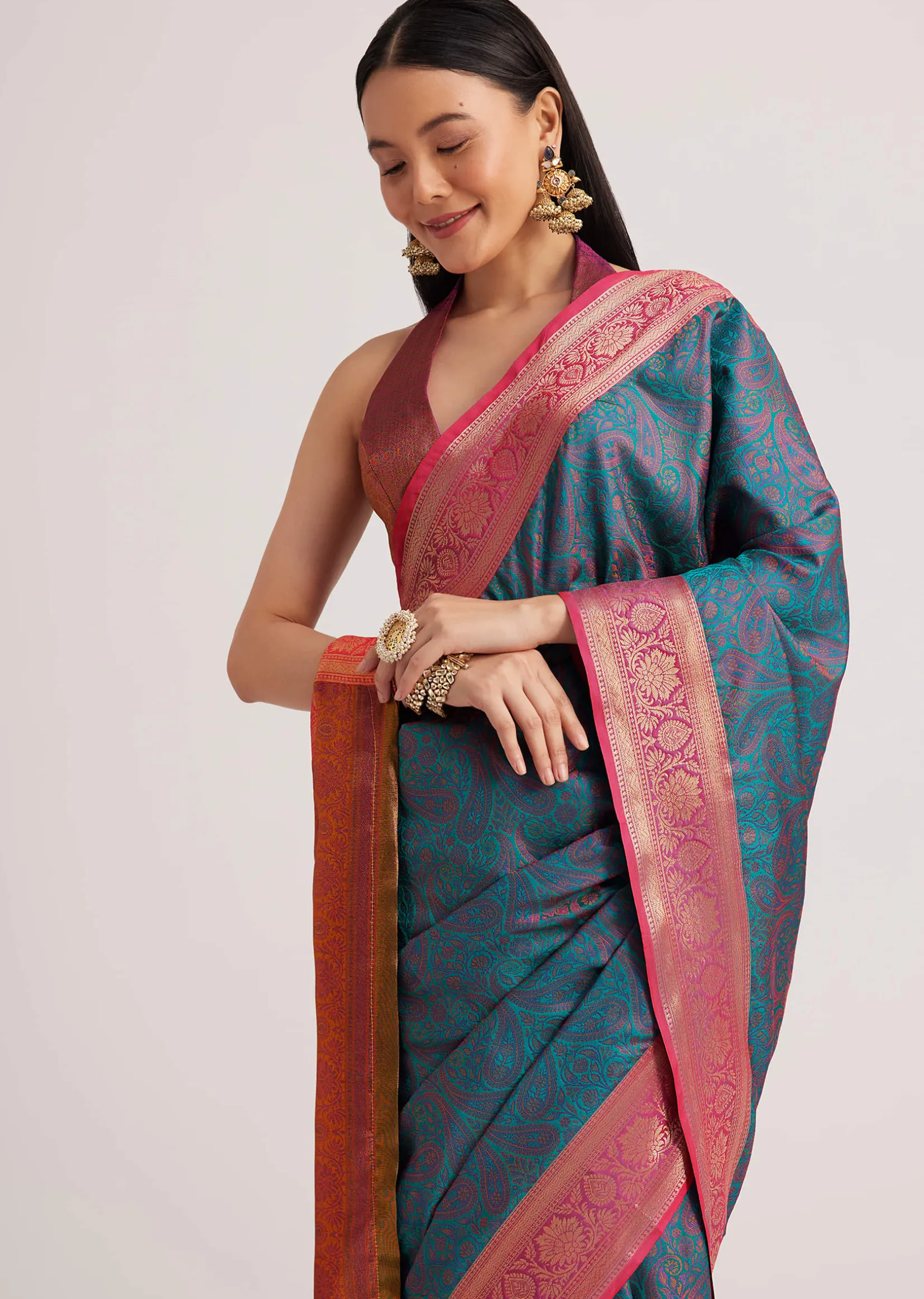 Peacock Blue Silk Saree With Constrat Border Pallu