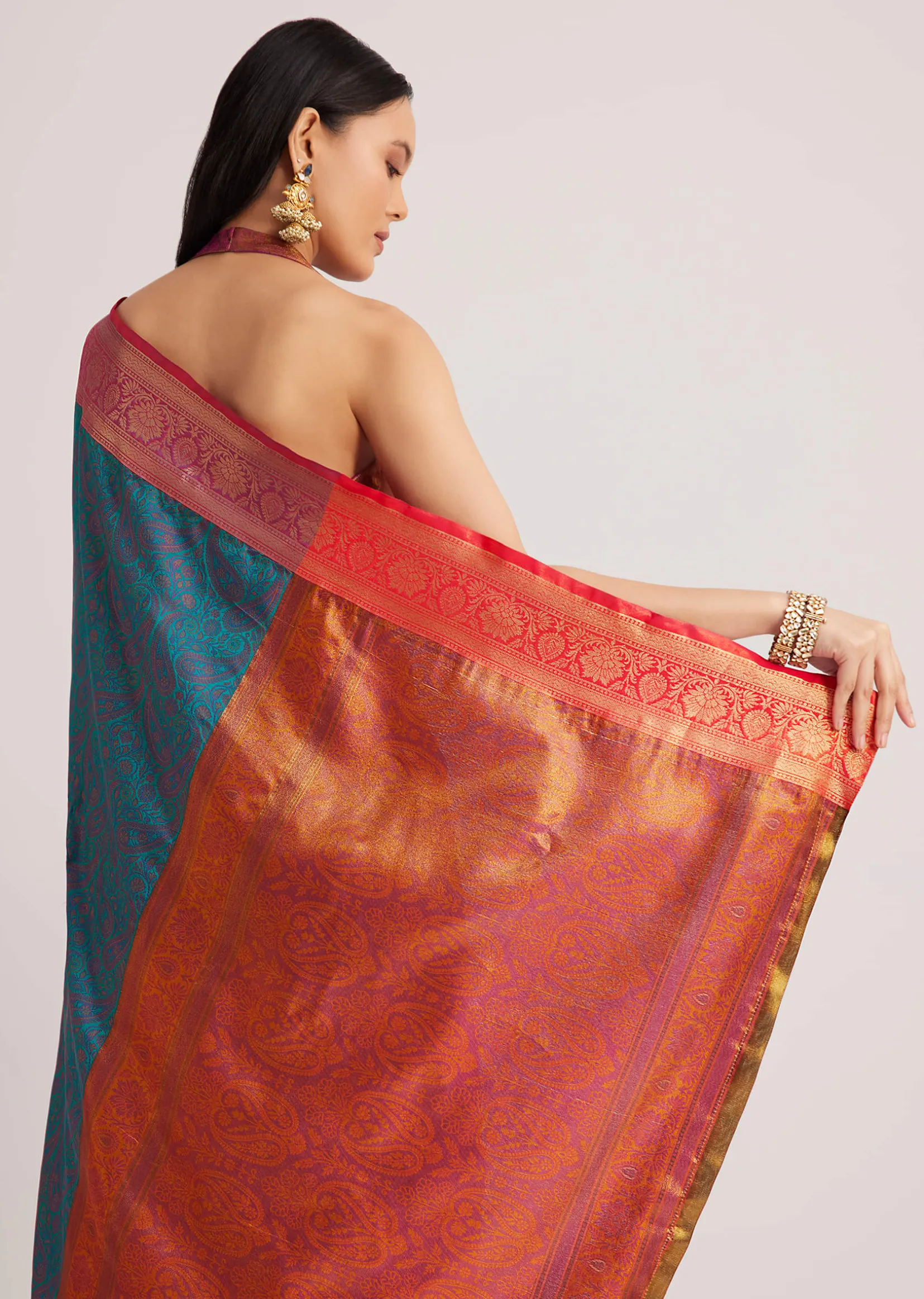 Peacock Blue Silk Saree With Constrat Border Pallu