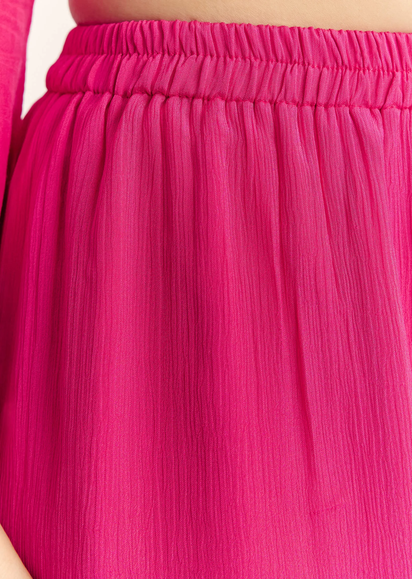 Pink Dola Silk Kurta Set With Zardosi And Choker Dupatta