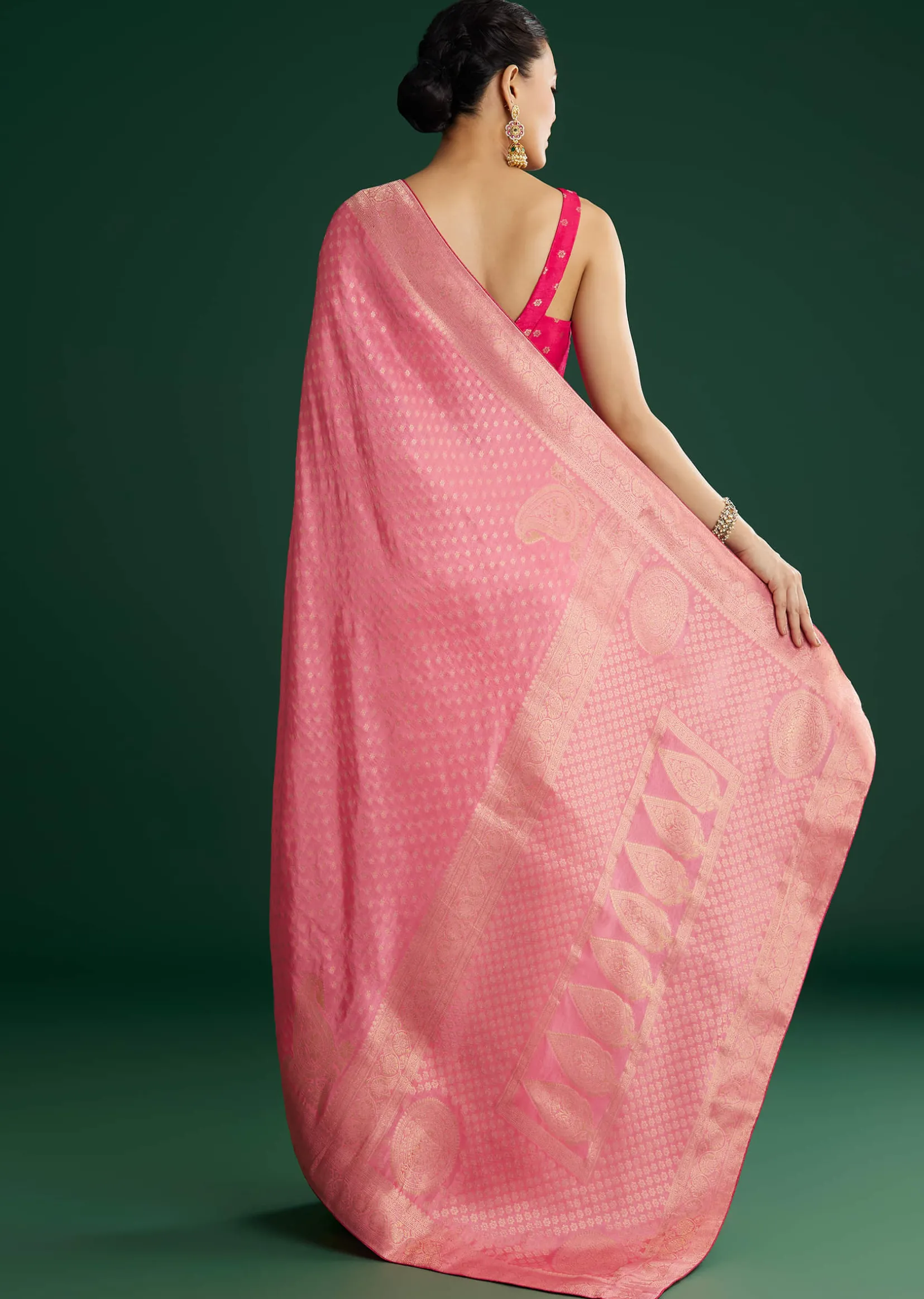 Pink Gajari Dola Silk Saree With Butti Weave