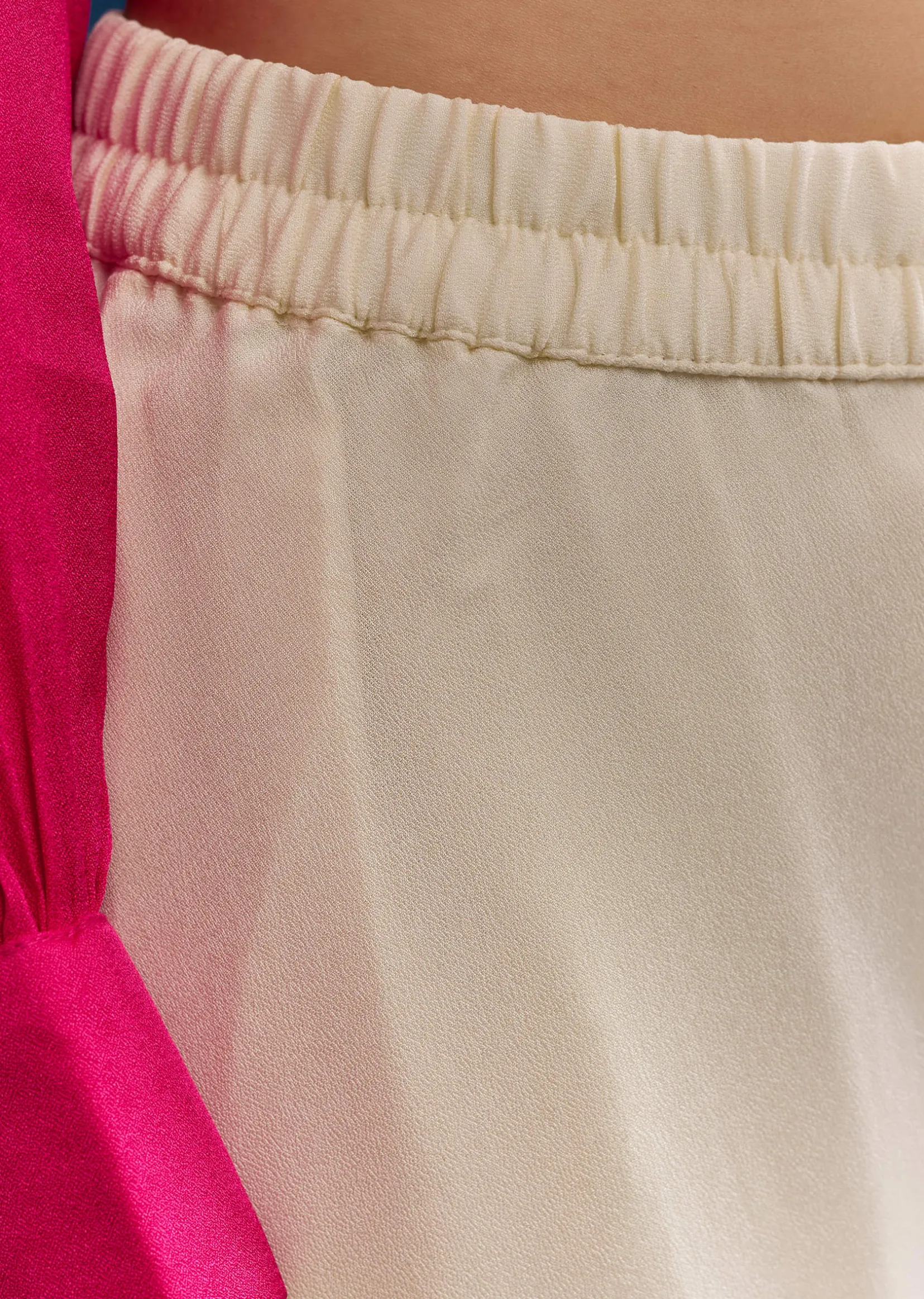Pink Georgette Crop Top With Mirror Work
