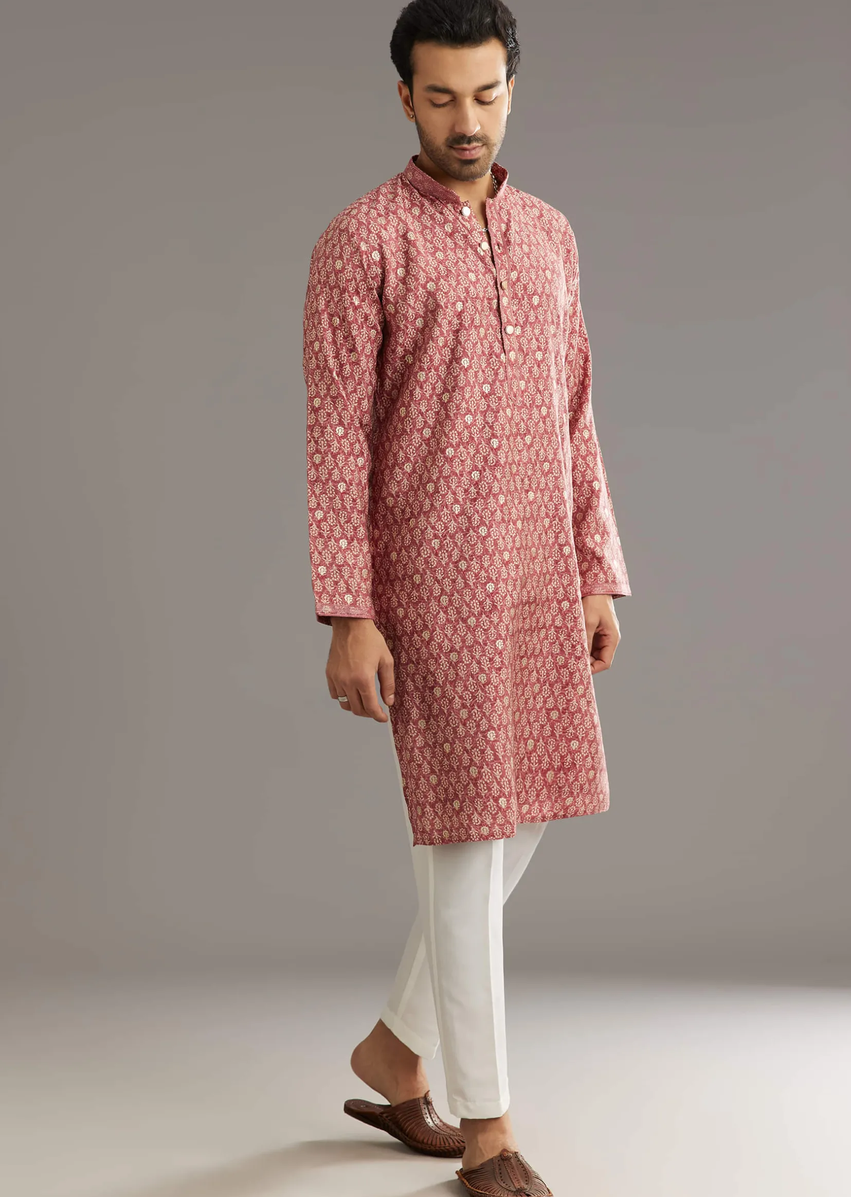 Pink Muslin Kurta Set With Symmetric Prints
