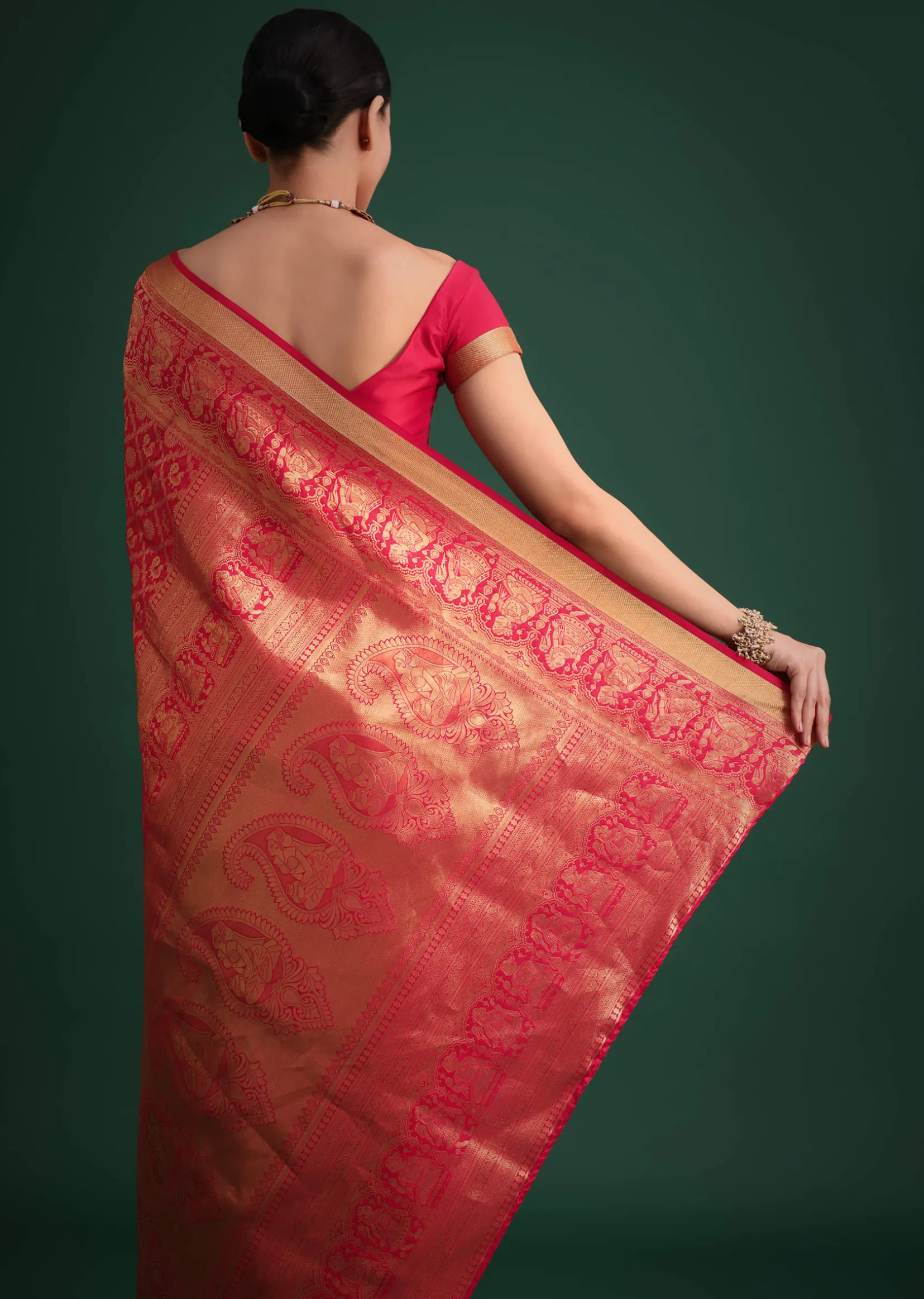 Pink Silk Saree With Zari Woven Jaal Work And Traditional Motif Border