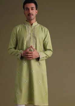 Pista Green Kurta Set In Silk With Mirror Embroidery