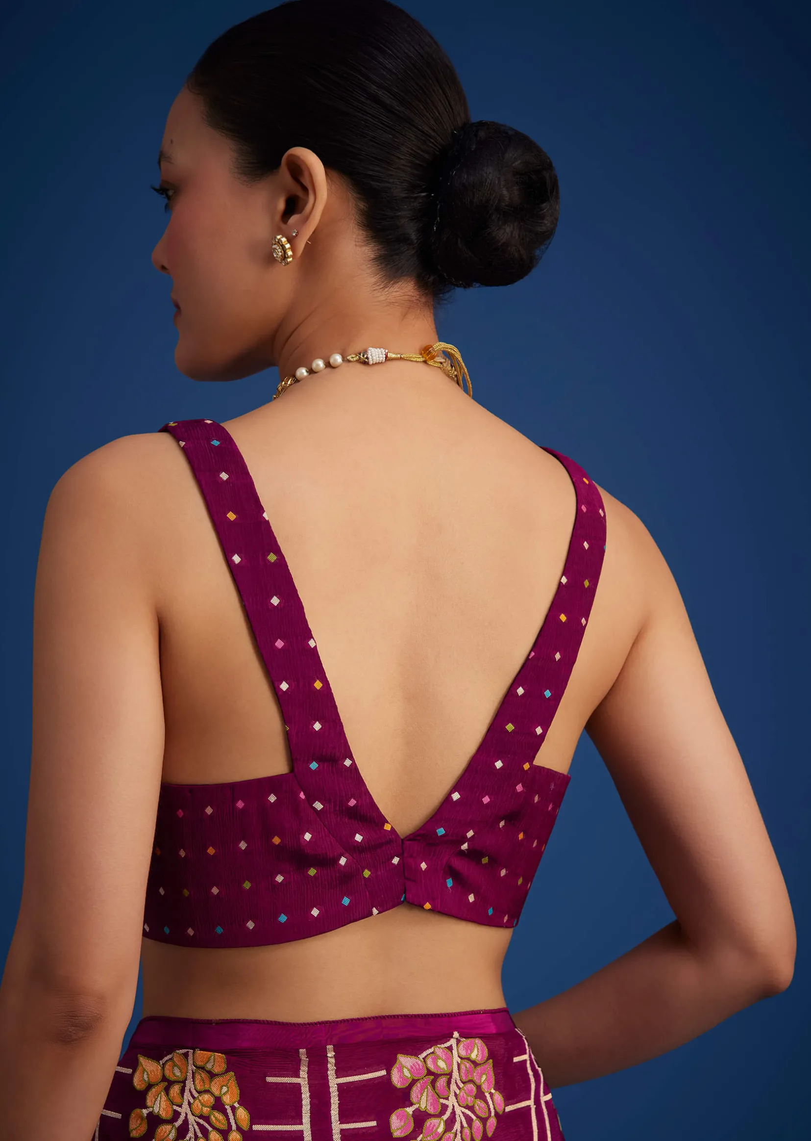 Purple Leaf woven Saree With Linear Pattern Accents