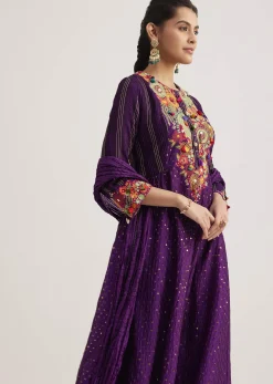 Purple Silk Kurta Set With Resham Embroidery And Dupatta