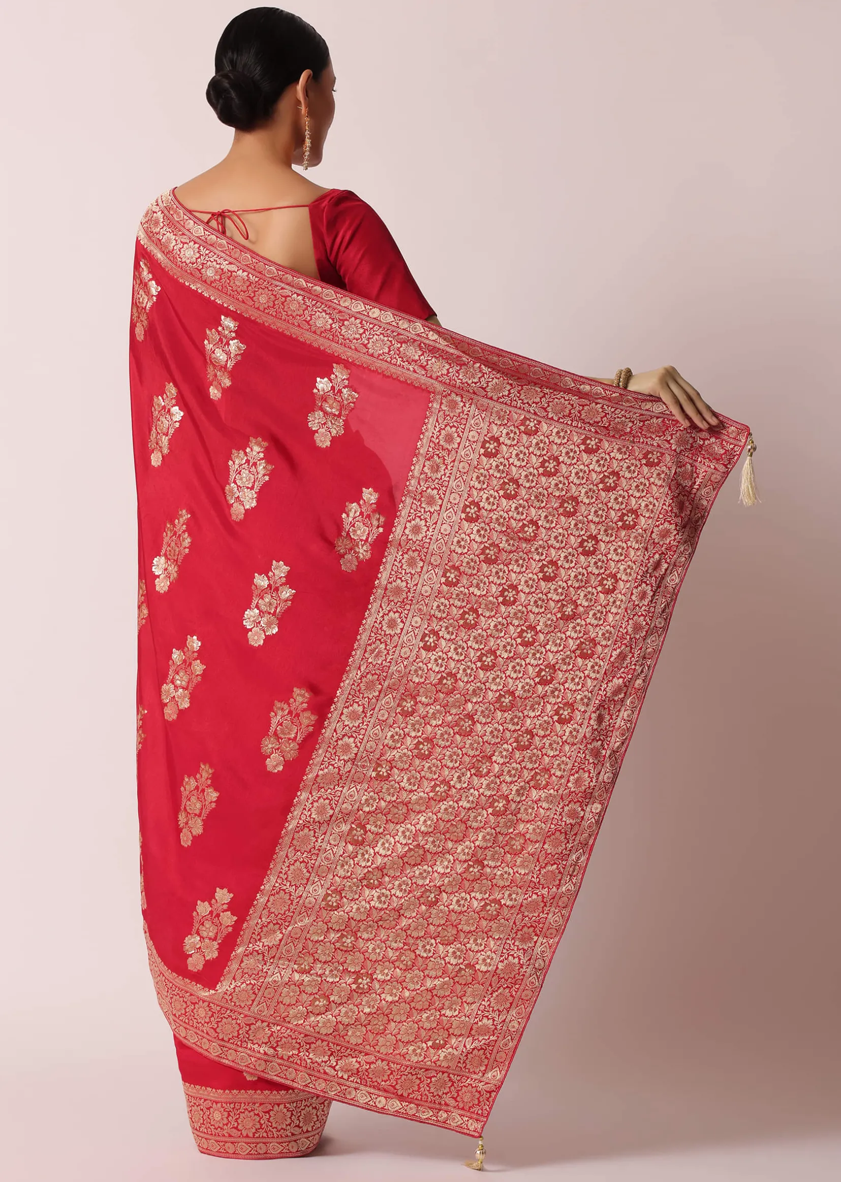 Red Banarasi Silk Saree With Woven Floral Motifs And Unstitched Blouse Piece