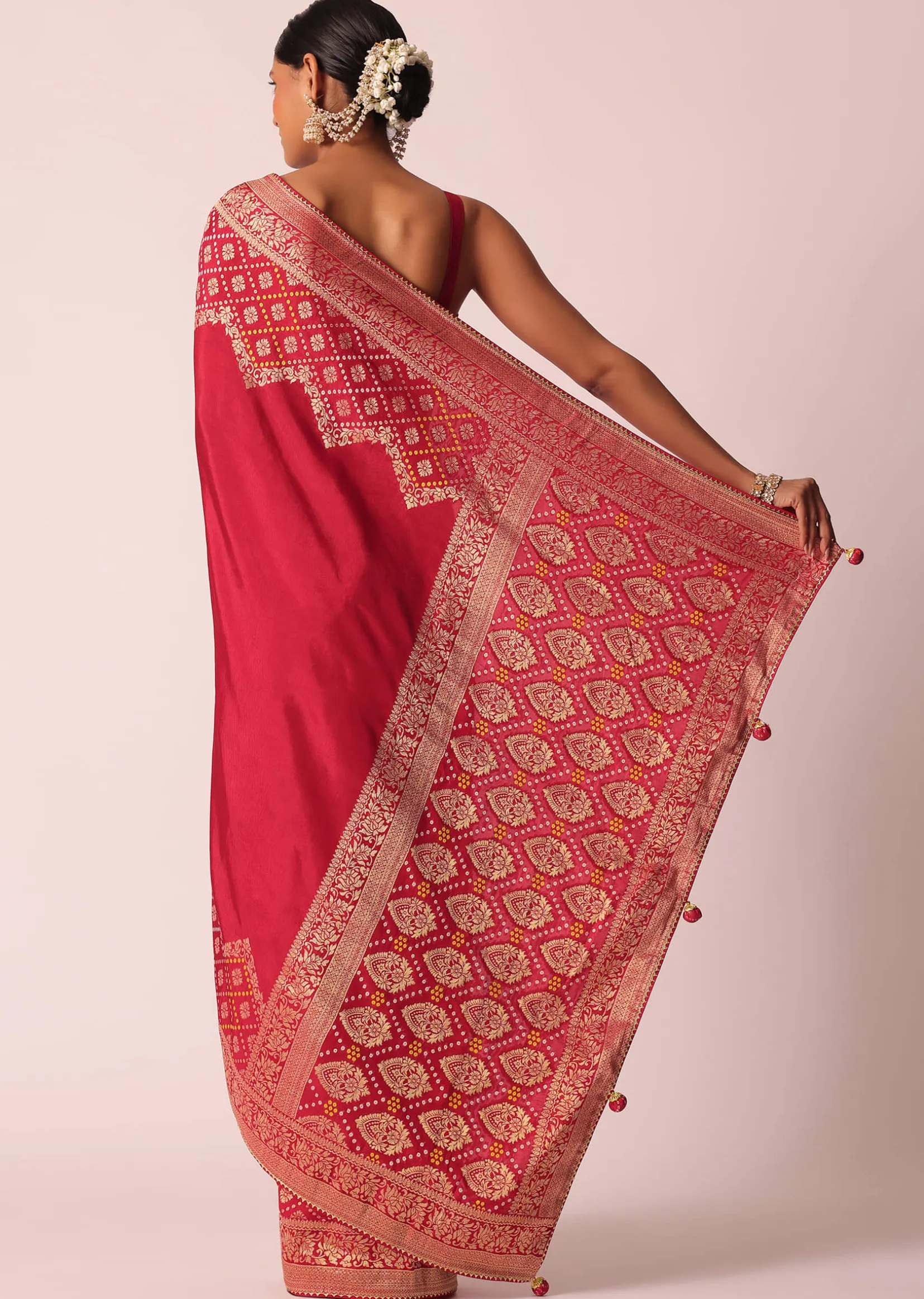 Red Bandhani Weave Saree In Silk With Unstitched Blouse Piece