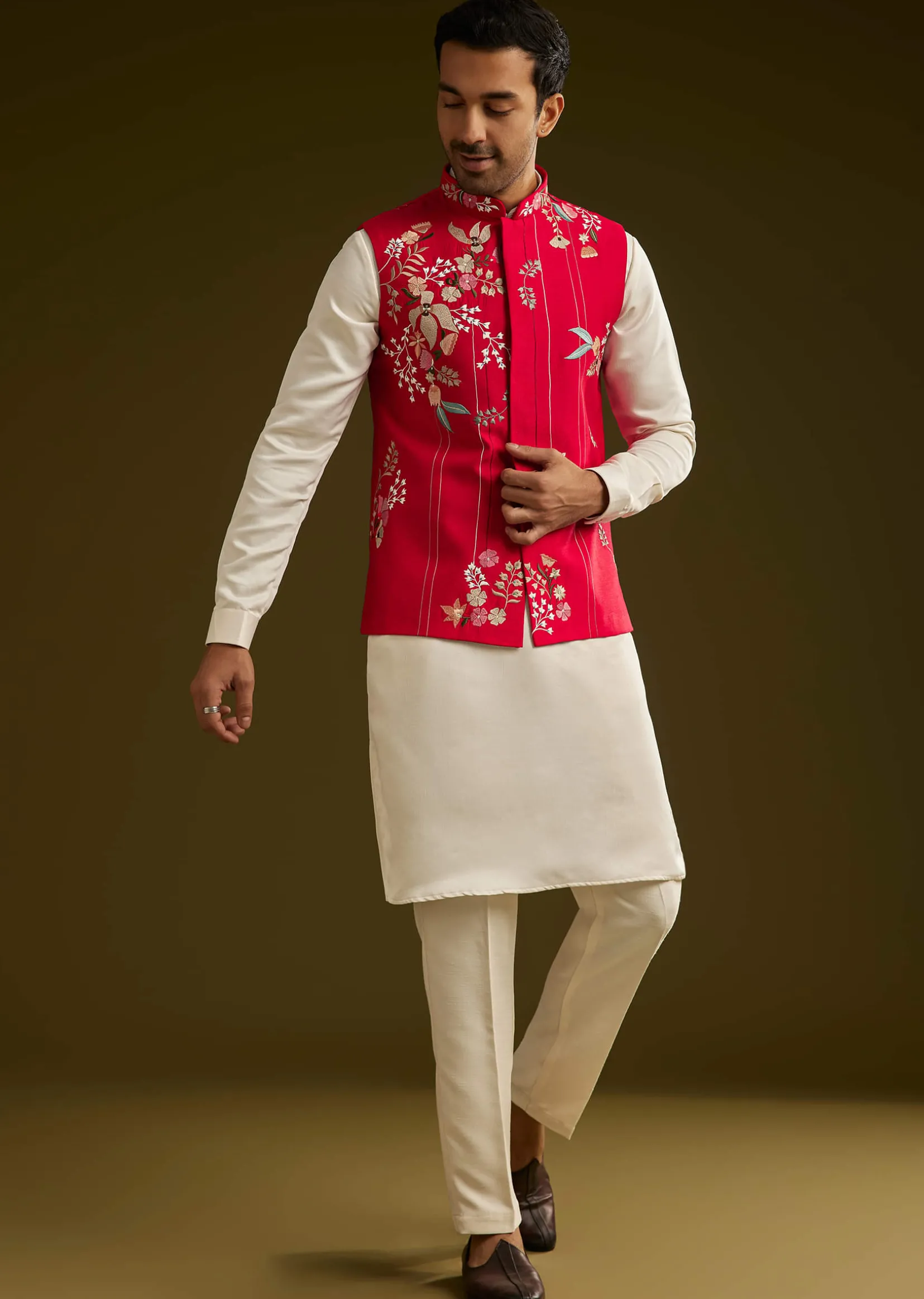 Red Cotton Silk Kurta Set With Nature Motif Jacket