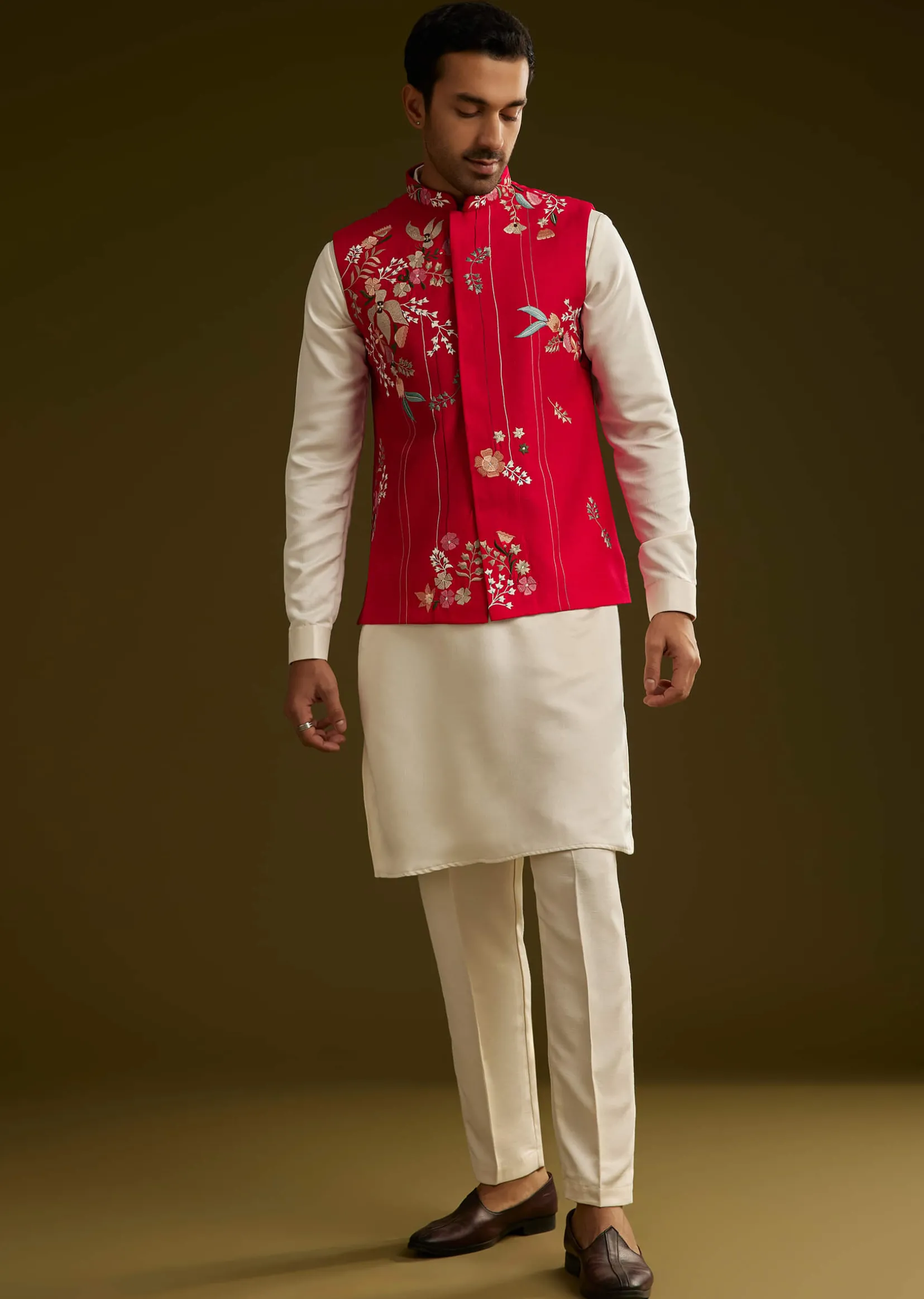 Red Cotton Silk Kurta Set With Nature Motif Jacket