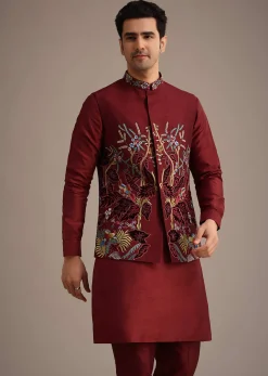 Red Jacket And Kurta Set In Silk With Resham Work