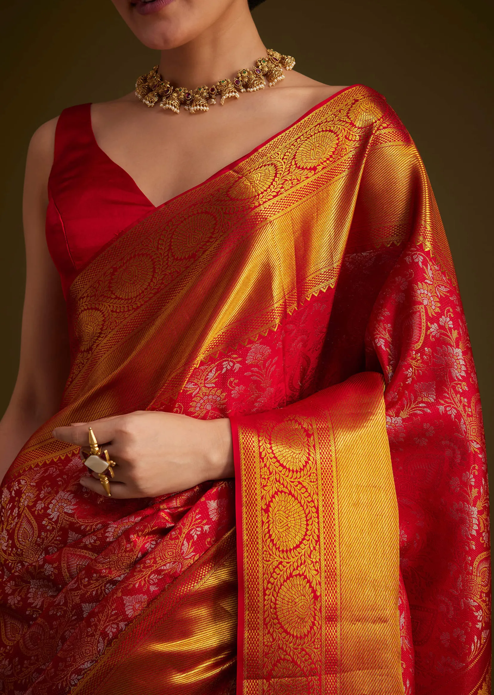Red Kanjivaram Silk Saree With Golden Zari Detailing