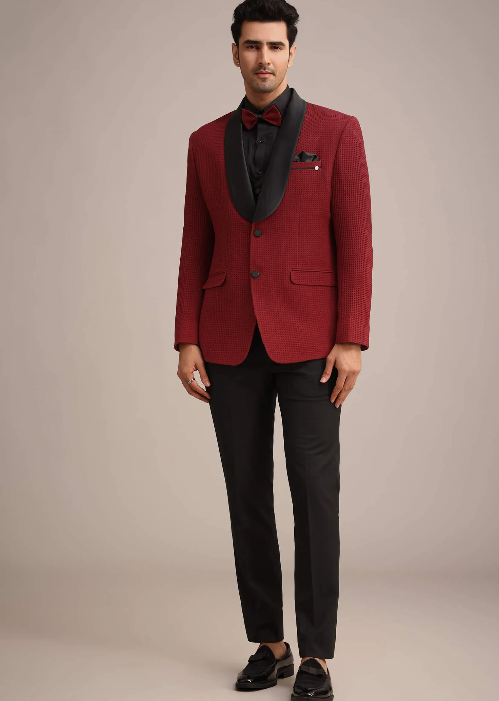 Red Knit Tuxedo Set With Pocket Square