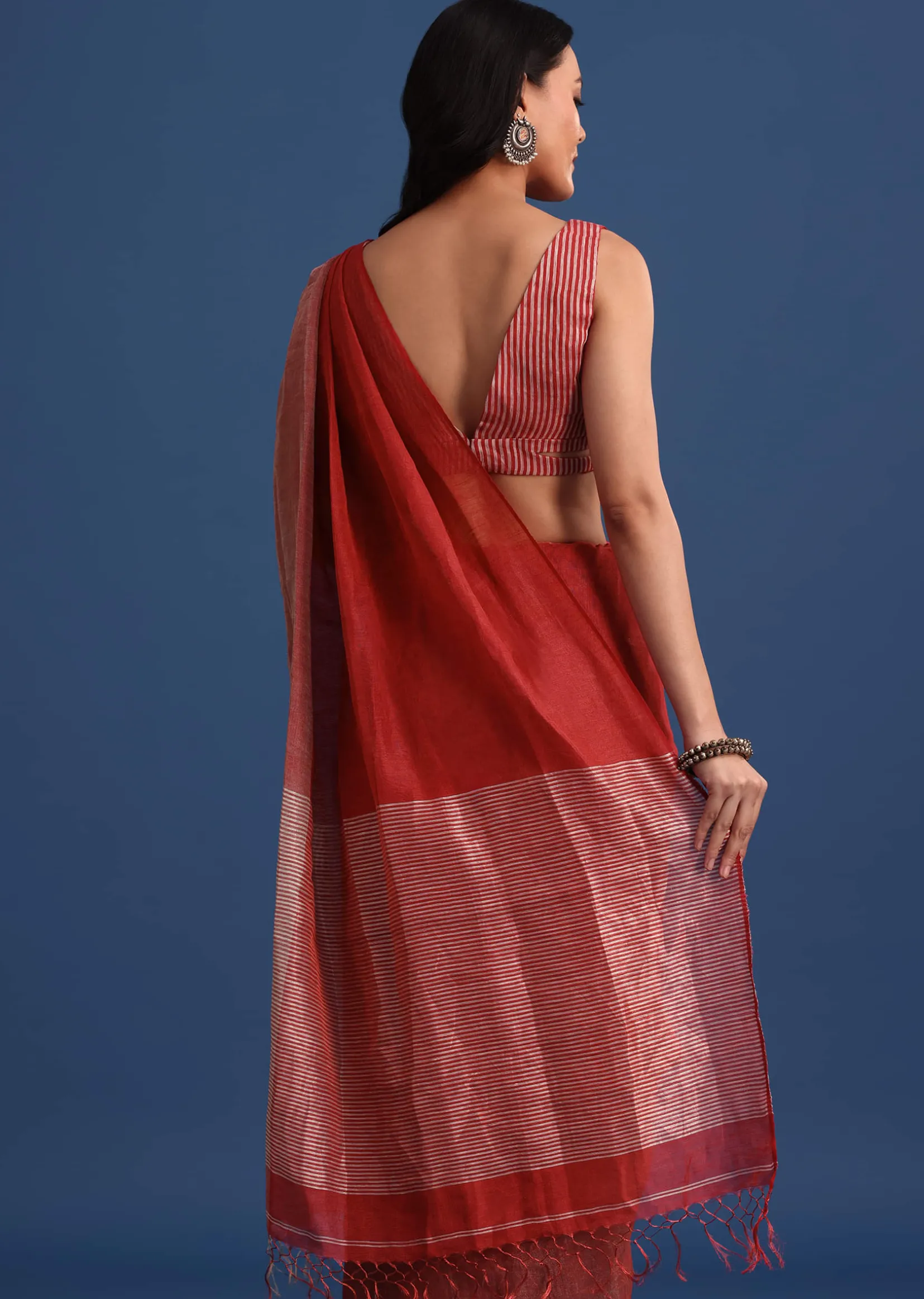 Red Linen Tissue Saree With Zari Border Pallu
