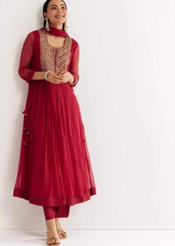 Red Printed Chiffon Sequin Kurta Set With Dupatta