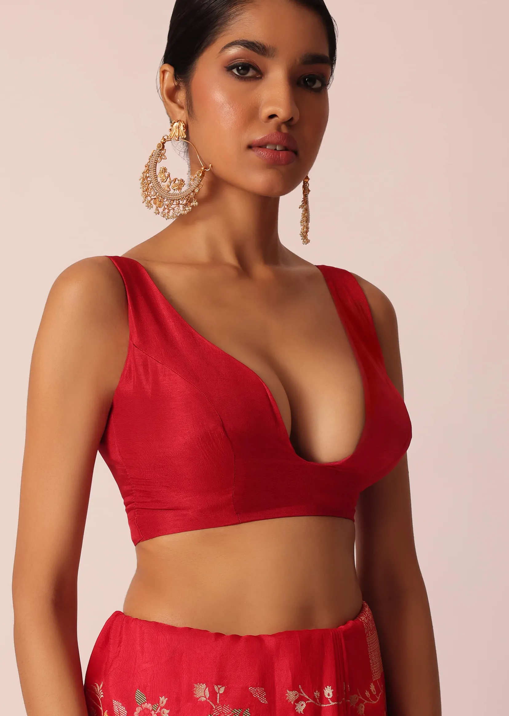 Red Silk Saree With Floral Meenakari Work And Unstitched Blouse Piece