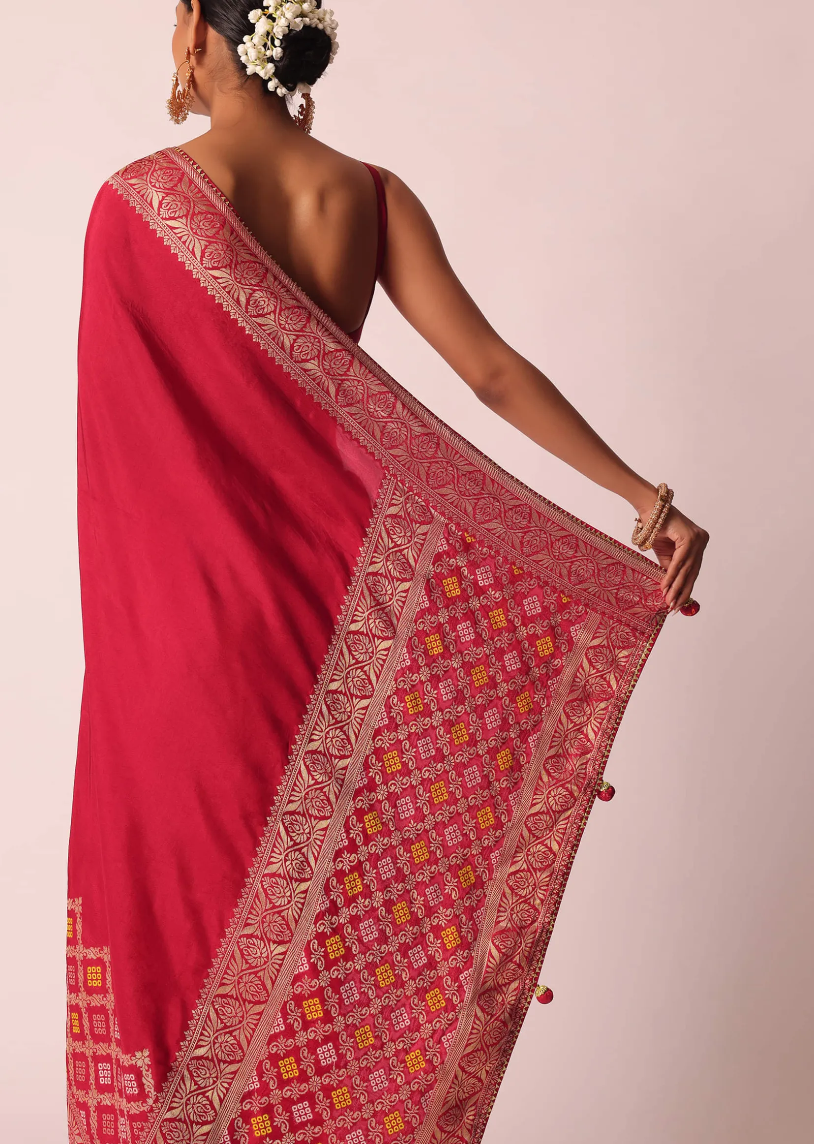 Red Silk Woven Saree With Bandhani Detail And Unstitched Blouse Piece