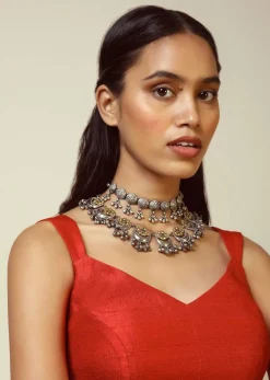 Red Sleeveless Blouse In Raw Silk With V Cut Neckline And Side Zip Closure