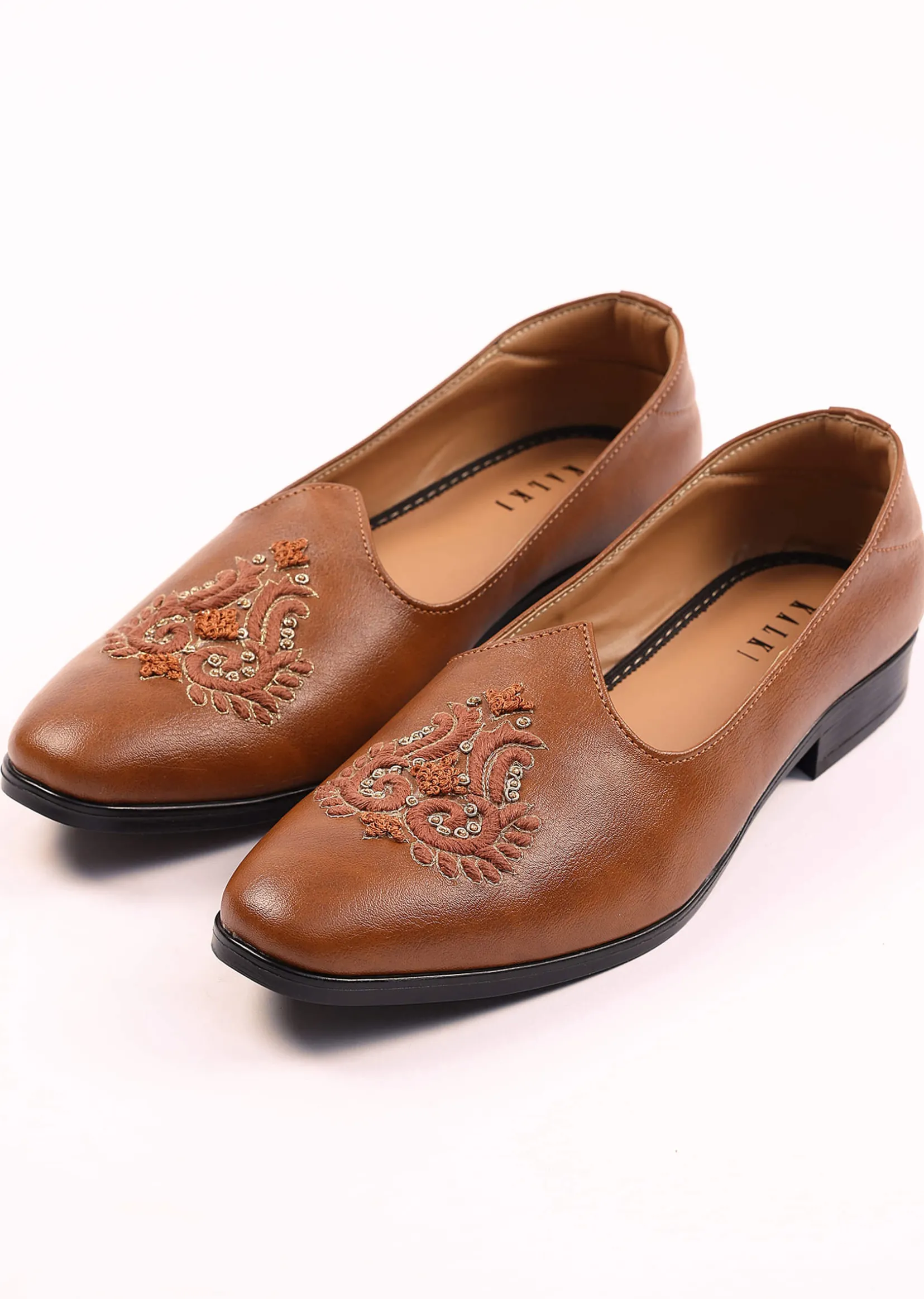 Tan Brown Jutti With Handwork