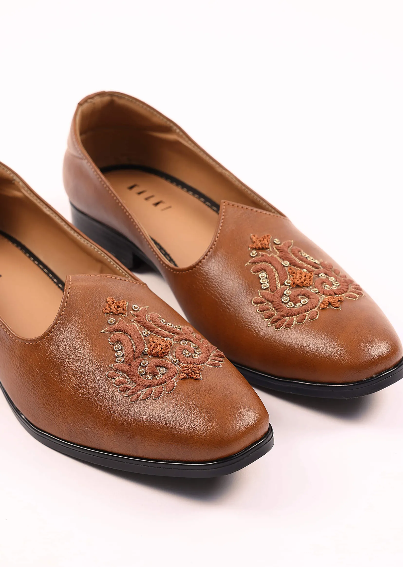 Tan Brown Jutti With Handwork