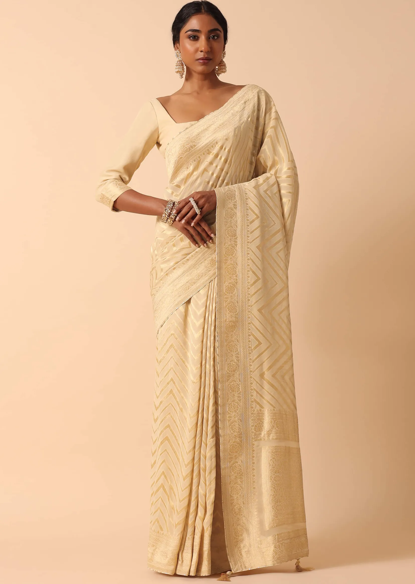 White Banarasi Khaddi Saree With Unstitched Blouse Fabric