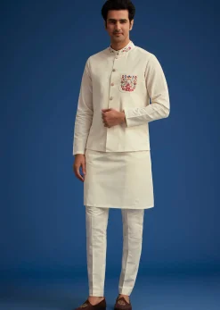White Cotton Kurta Set With Embroidered Pocket And Collar