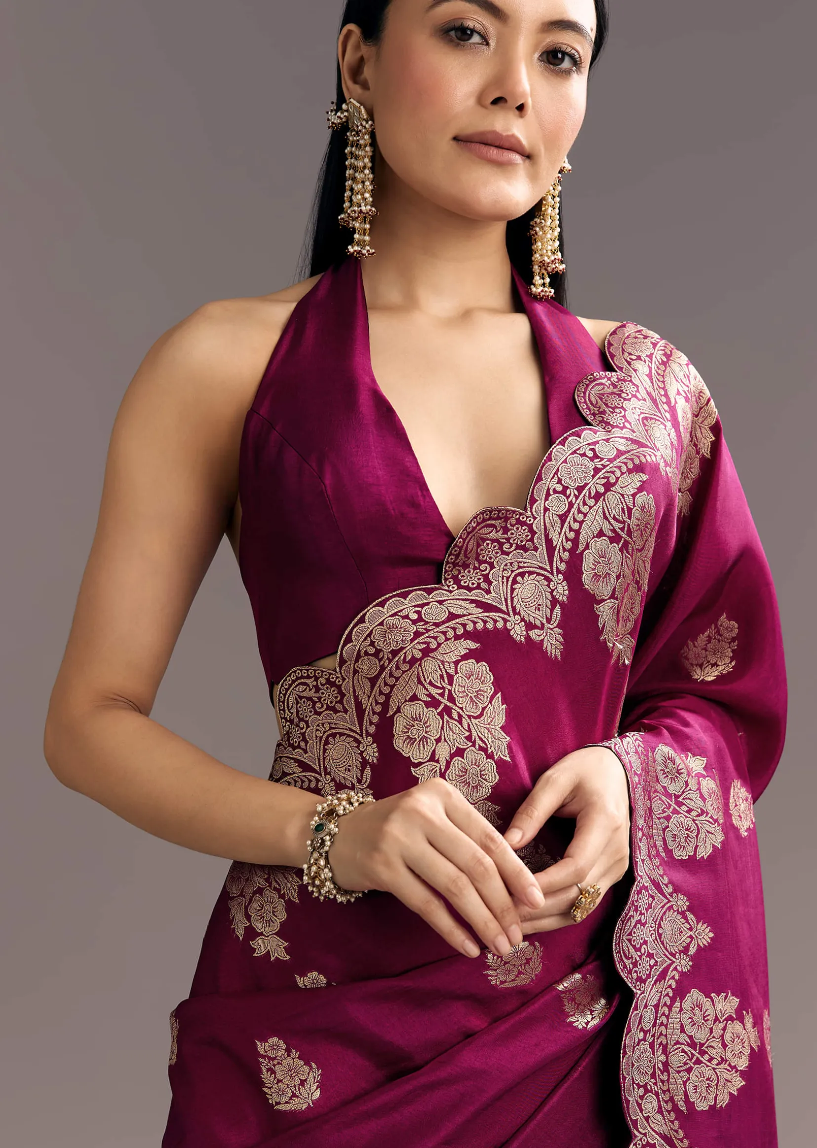 Wine Dola Silk Woven Motif Saree With Scallop Border