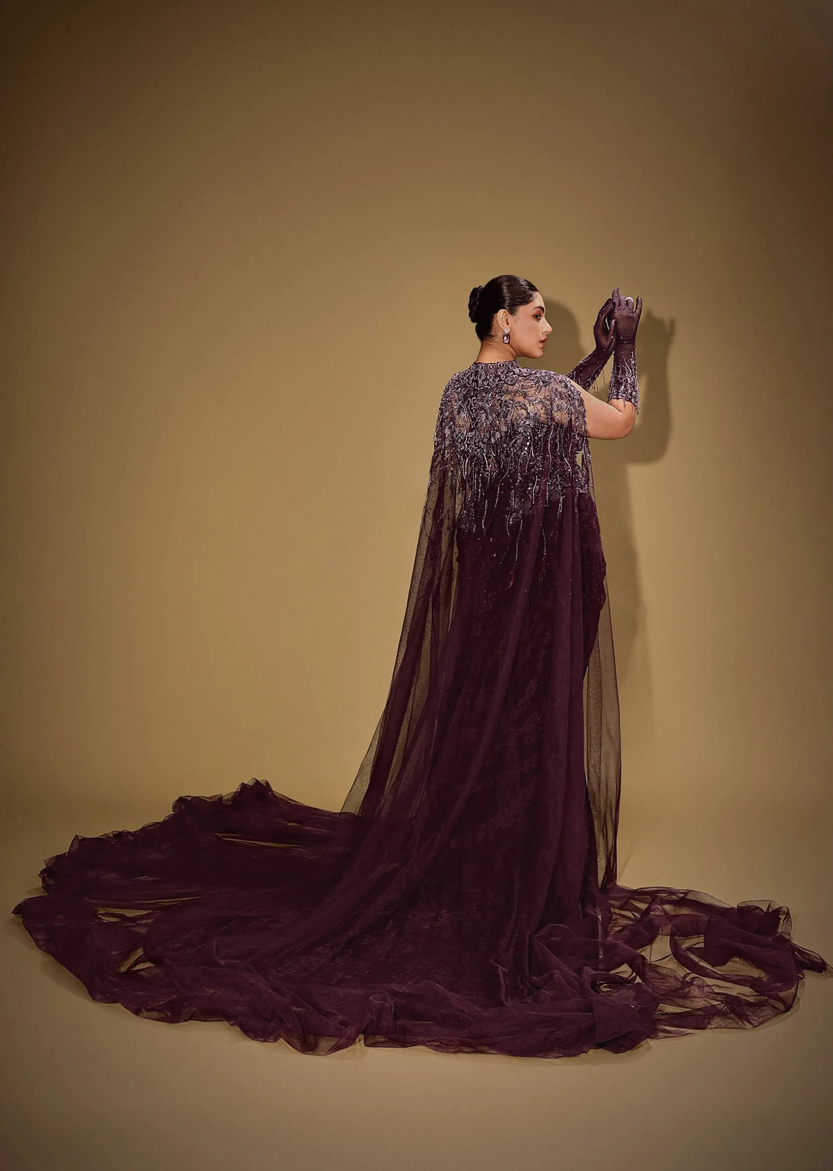 Wine Velvet Corset Set With Drape Skirt And Embroidered Cape
