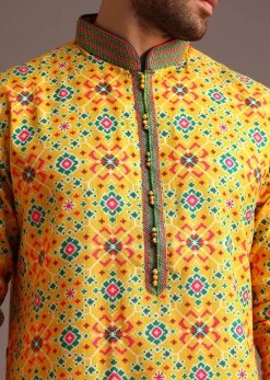 Yellow Pashmina Print Kurta And Pyjama